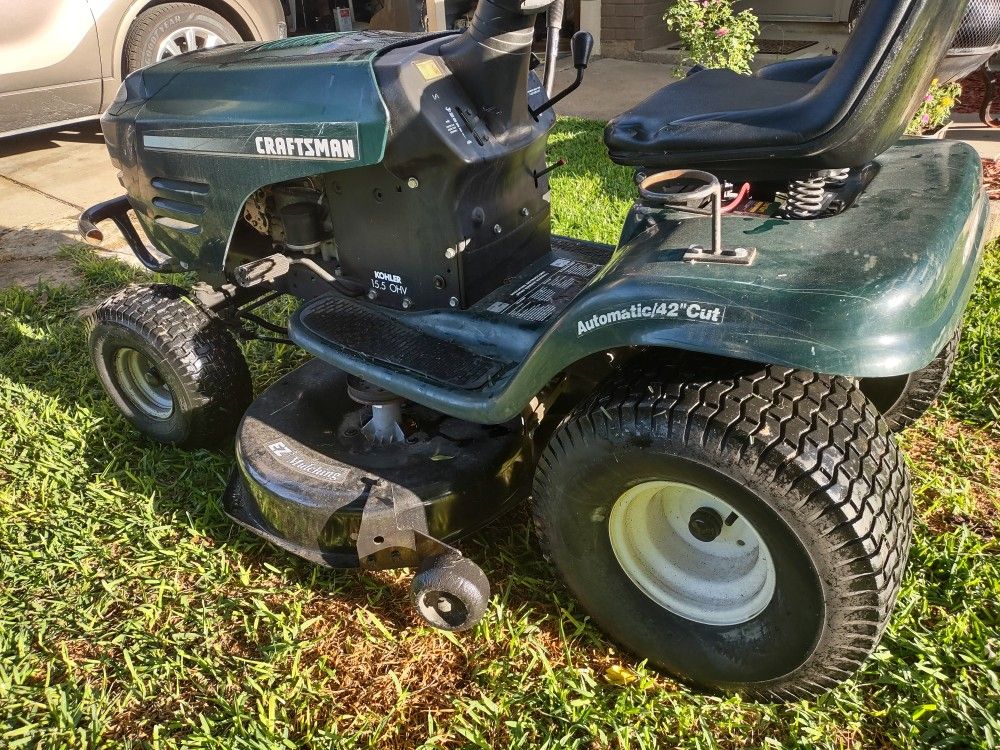 Craftsman 2000 lawn discount tractor