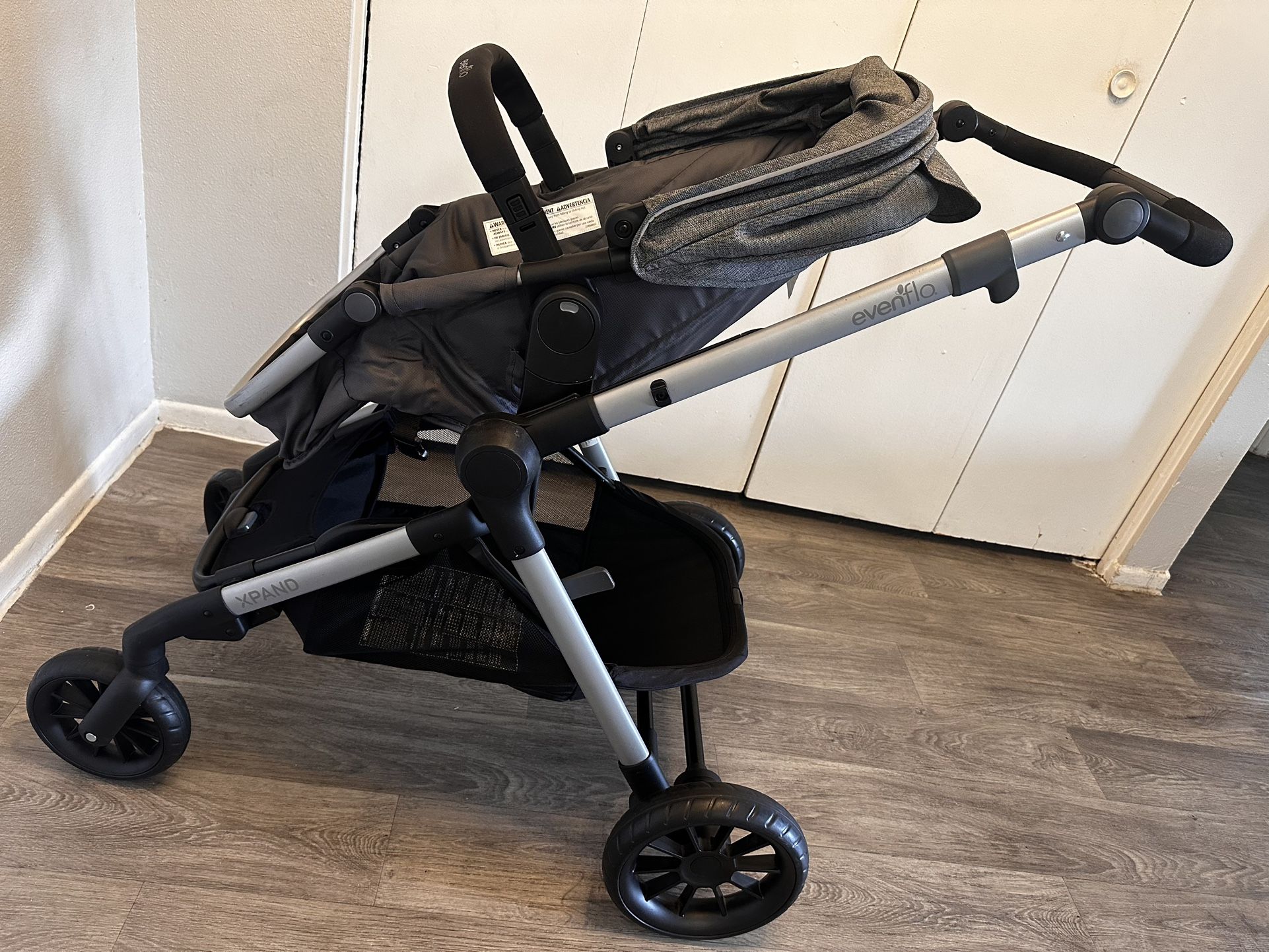 Evenflo Pivot Xpand Modular Stroller