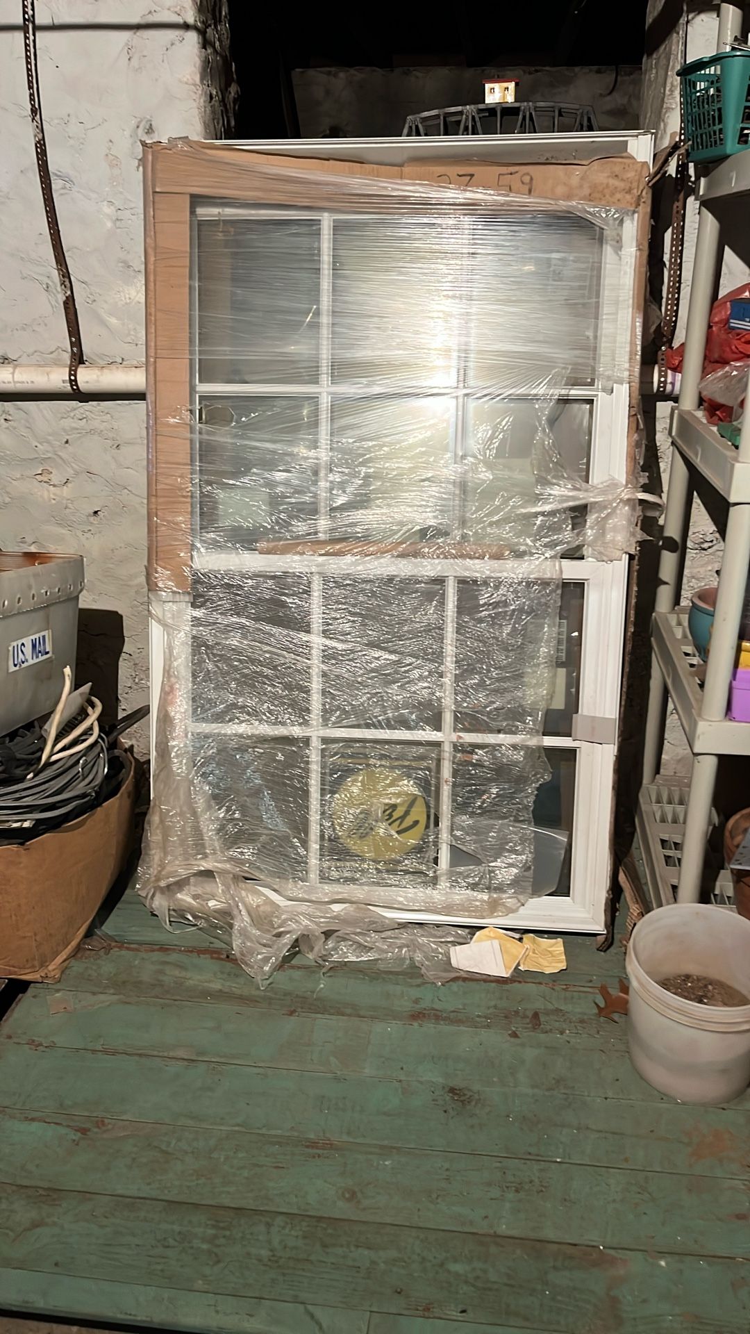 PELLA DOUBLE HUNG WINDOW