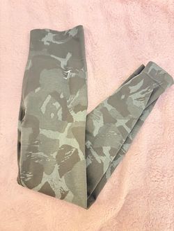 Gymshark leggings camo green