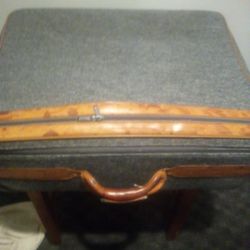 Suitcase With Wheels 