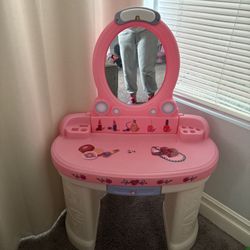 Fisher Price Kids Play Vanity