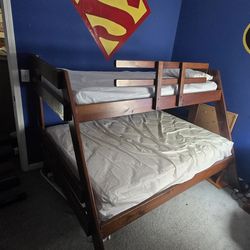 Sturdy bunk bed $100