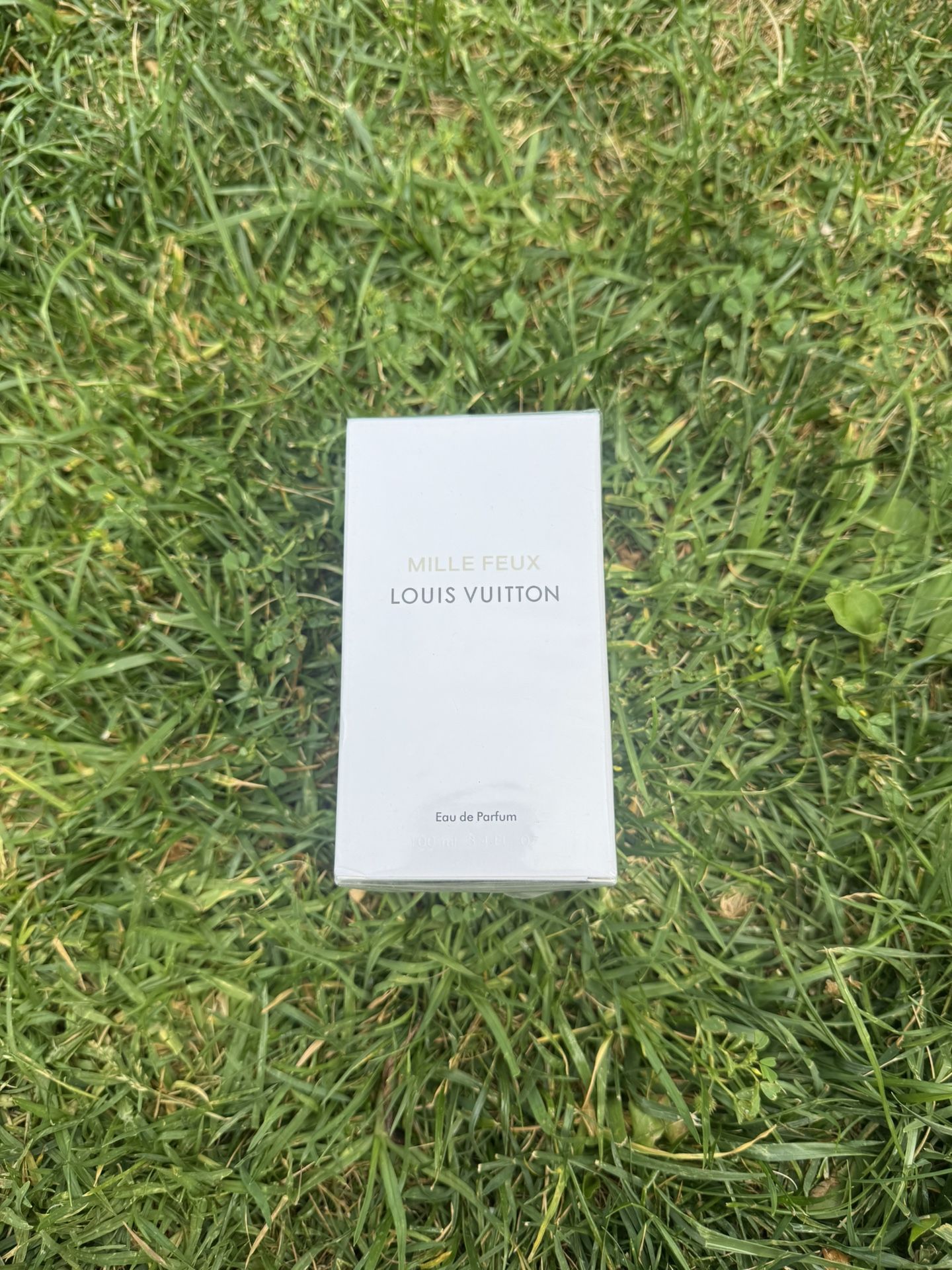 LV PERFUMEMerida La Blanca Chandelier by Marjorie Skouras Design