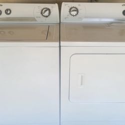 WHIRLPOOL HEAVY DUTY SUPER CAPACITY Washer & Dryer Set in EXCELLENT CONDITION!!