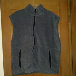Nice Columbia Fleece Vest!