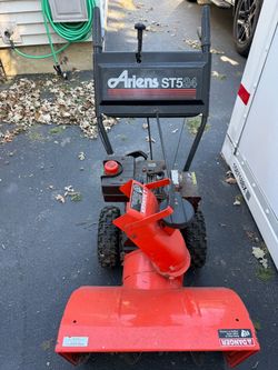 Ariens ST524 Snowblower – Runs, Needs Repair