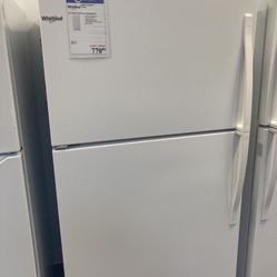 Whirlpool refrigerator (Comes with warranty)