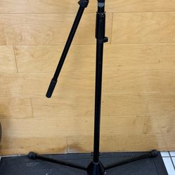 Pro Line Boom  mic Microphone Stand Adjustable heavy duty!