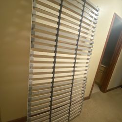Unused, like New IKEA Twin Mattress Support
