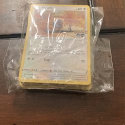 Many Pokémon cards