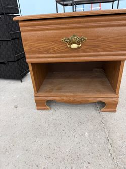 Night stand