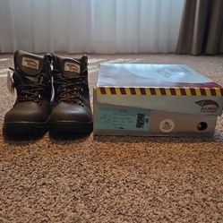 Avenger A7225 Men's 9.5 Brown Steel Tip Boot
