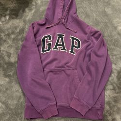 Gap Sweatshirt