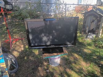 44 inch Panasonic Plasma tv. No Remote