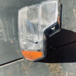 2010-2014 Ford F150 Headlight 