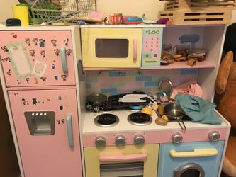 Play Kitchen 