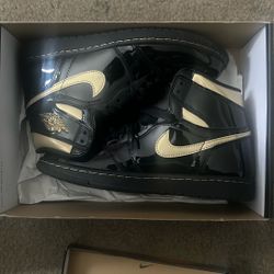 AIR JORDAN 1 RETRO HIGH OG 555088 032