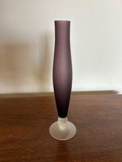 Bud vase