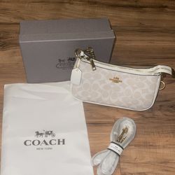 Coach purse White/Cream