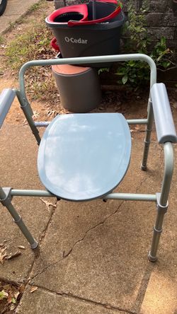 Bedside Commode and Raised Toilet Seat, Portable Toilet Supports Up to 300lbs, Bedside Commodes for Seniors, Adult Potty Chair without Bucket