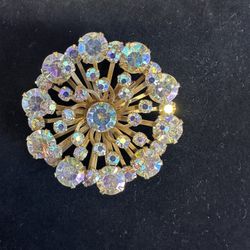 Vintage Brooch 
