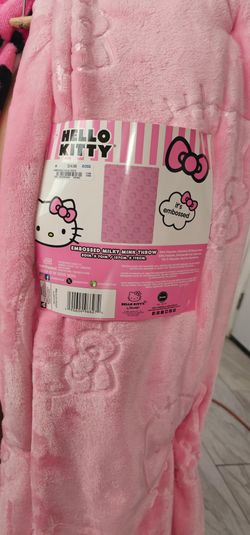 Hello kitty blanket bundle