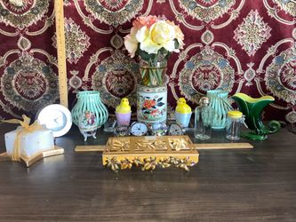 MIKE & ALLY NYC  GOLD VANITY TRAY & MORE