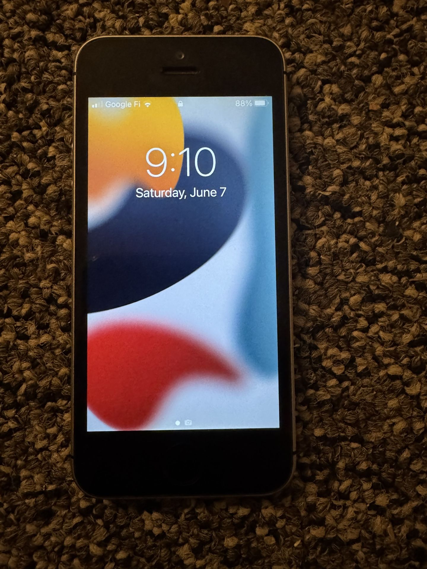 iPhone SE