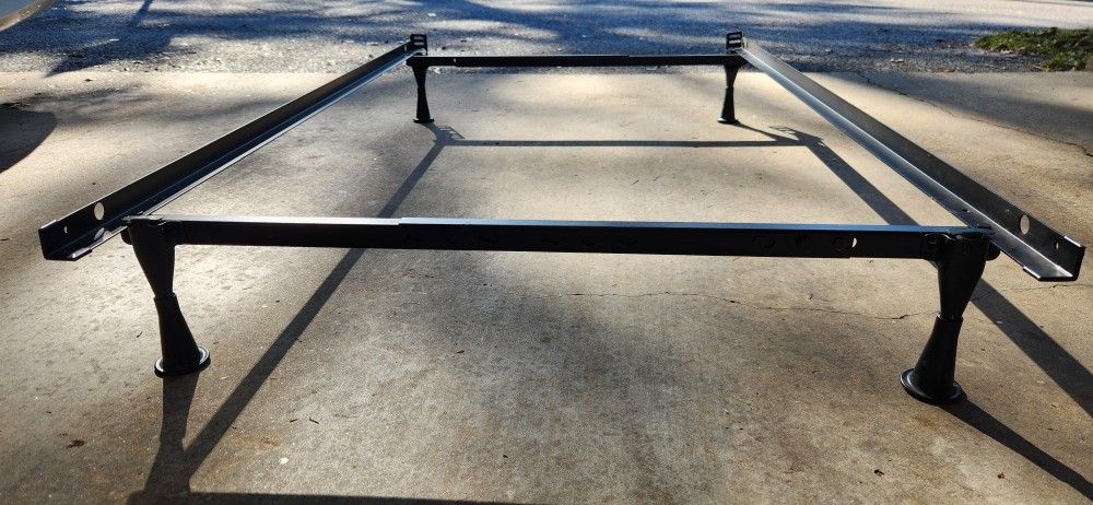 Adjustable Twin/Full Bed Frame