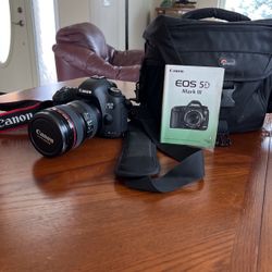 Canon EOS 5 D Mark III