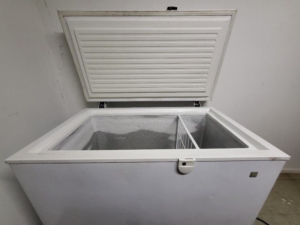 Freezer 7.0 Cubic Inch
