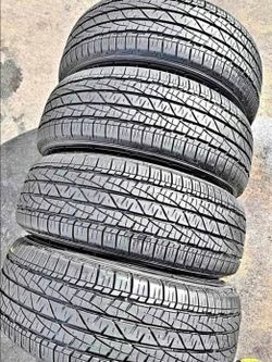 245 60 18 Firestone tires Con 80% de Vida Las 4