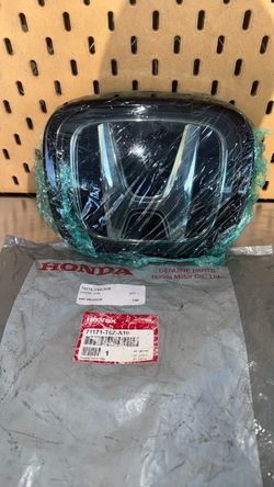 2017-2020 Honda Ridgeline Front Grille Emblem Trim Ring OEM 71171-T6Z-A10  🚘