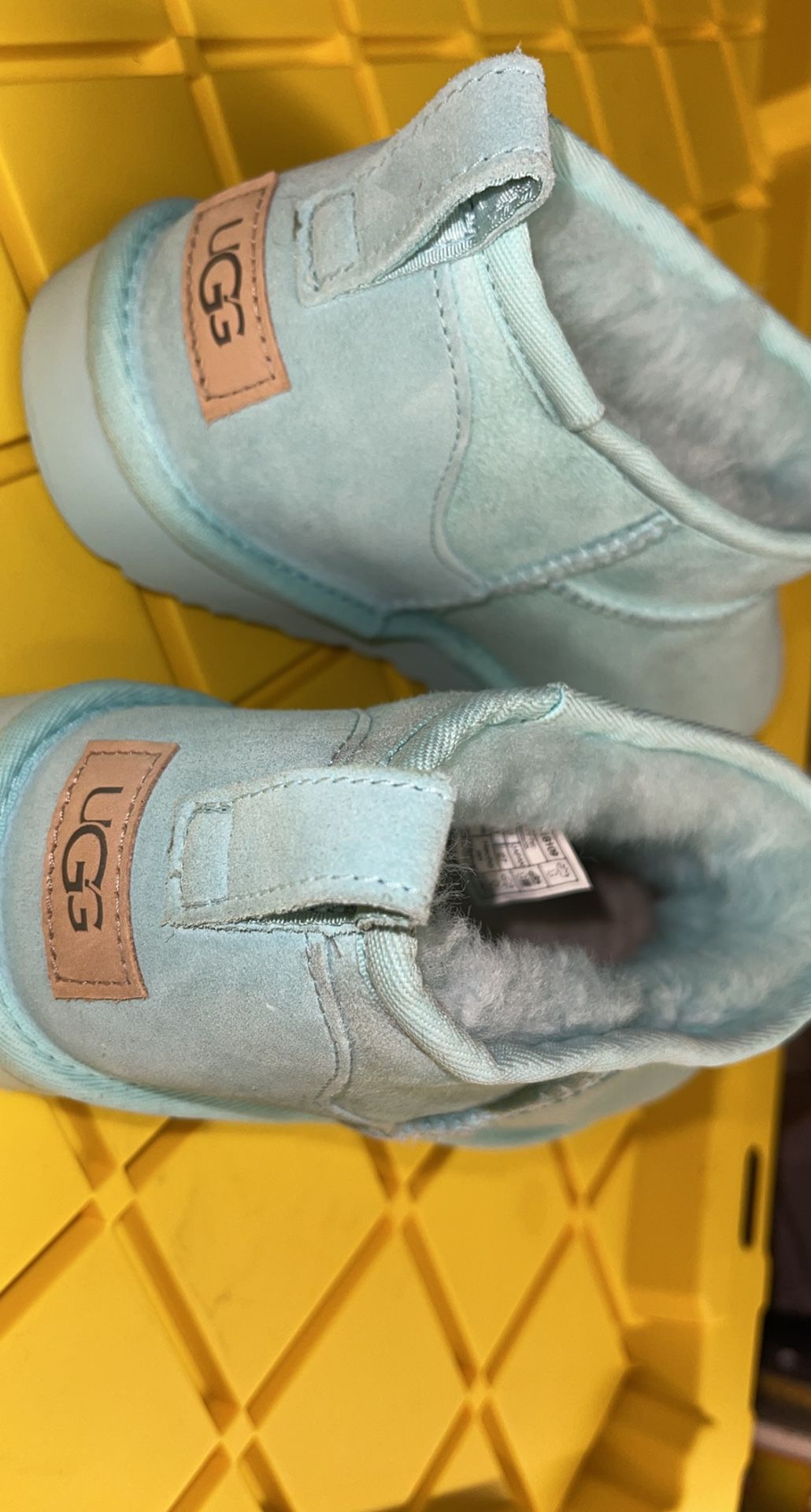 Ugg Boots Womens Size 10 Sky blue