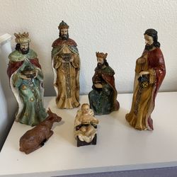 Mark Roberts Nativity Set (MISSING MARY STATUE)