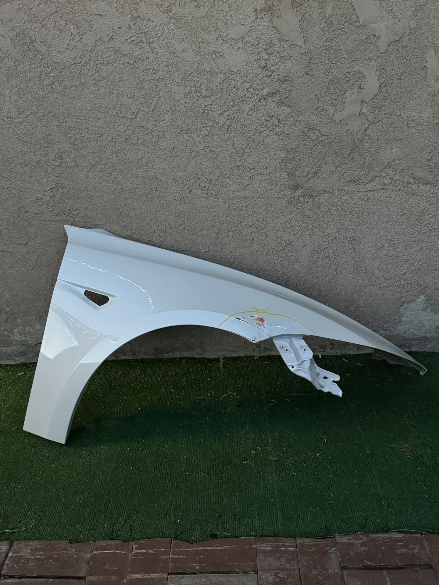 2024-2025 TESLA MODEL 3 FRONT RIGHT PASSENGER FENDER PANEL OEM USED