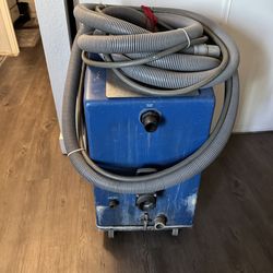 Carpet cleaner