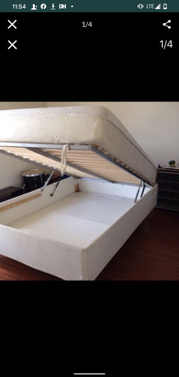 Lift Up bed (Malm IKEA) with temperpedic mattress for Sale in Los