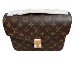 Louis Vuitton Metis Bag 