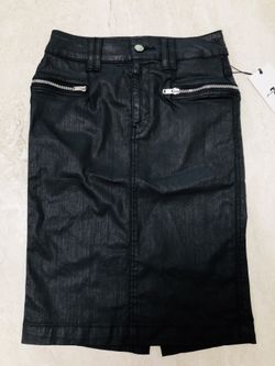 7 for all mankind skirt (size 24) NEW!!