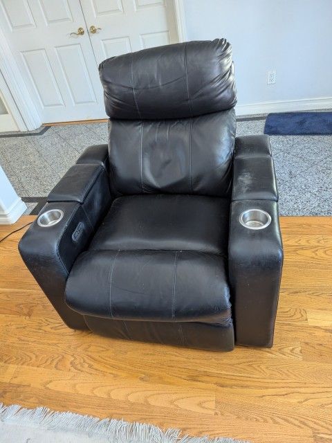 ELECTRIC RECLINING CHAIR