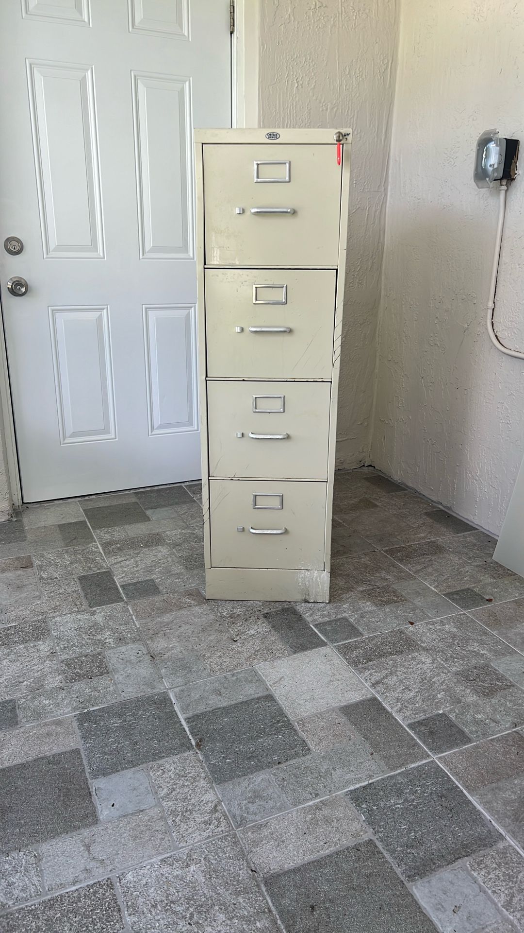 Filing Cabinet 