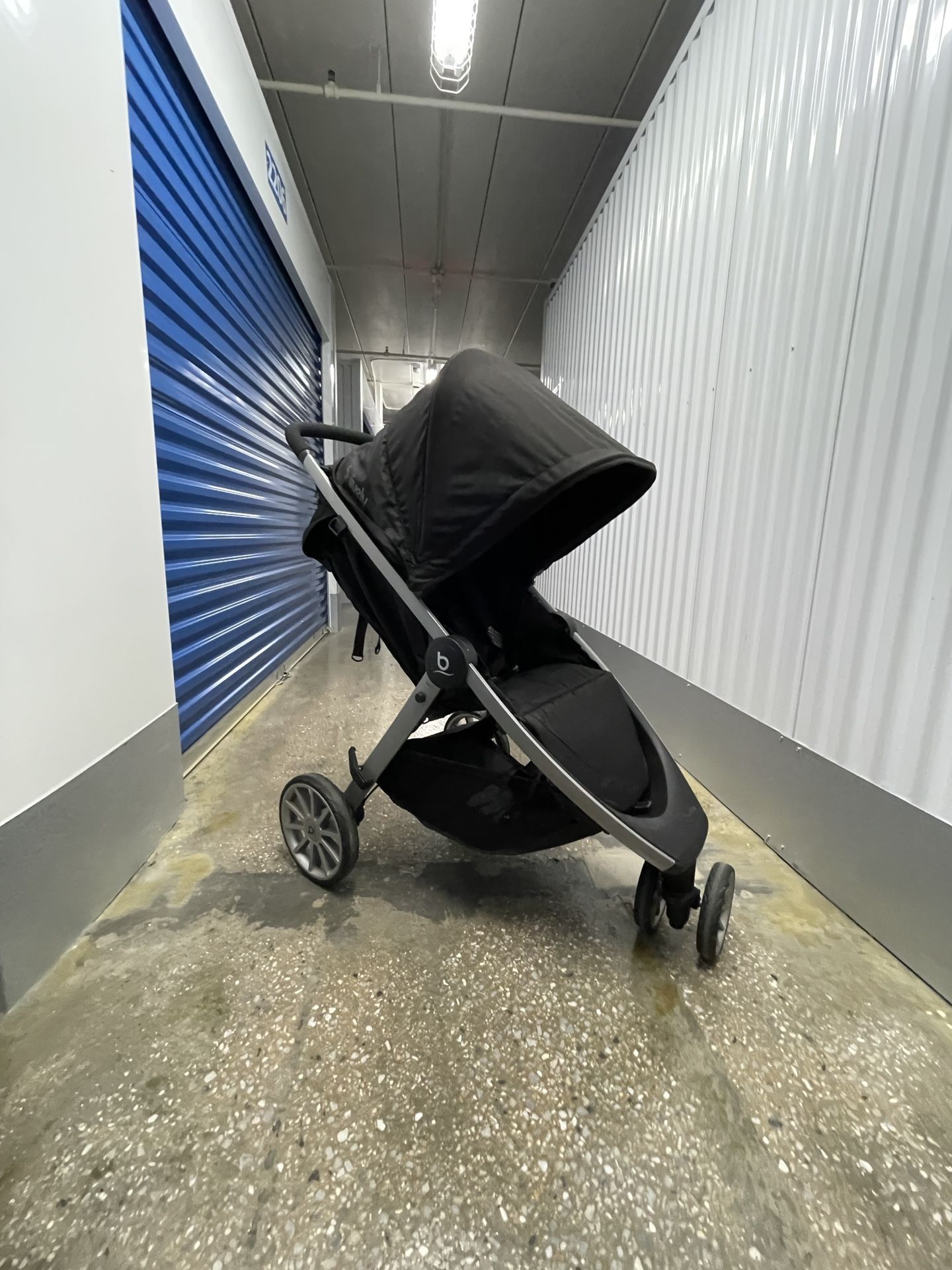 Britax B-Lively Stroller