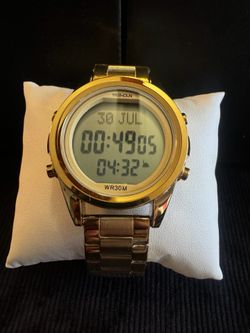 Relojes de hombre hechos de acero inoxidable