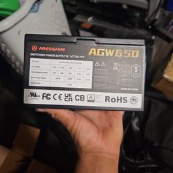 Aresgame 650W 80+ Bronze (modelo AGW650). 