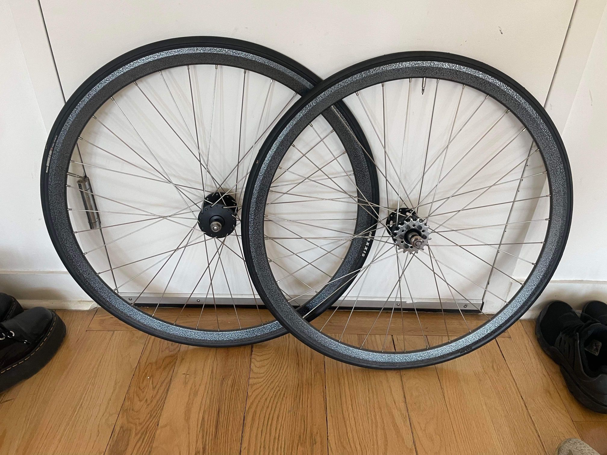 Velocity Fixed Gear Wheelset Bolt On Cog