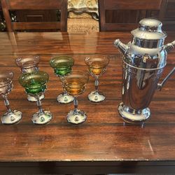 Vintage Chrome Cordial Glasses/cocktail