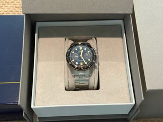 Oris Divers Sixty-Five Chronograph Automatic – Black Dial – Stainless Steel Bracelet – Excellent Condition