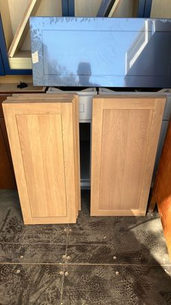 Matte finished Wood Shaker Cabinet Doors